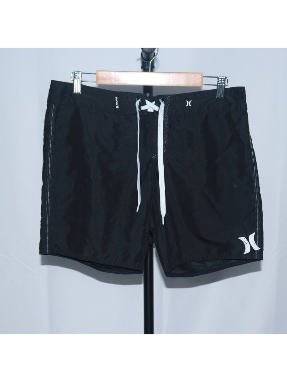 Hurley Mens Board Shorts Black Logo Print Size M